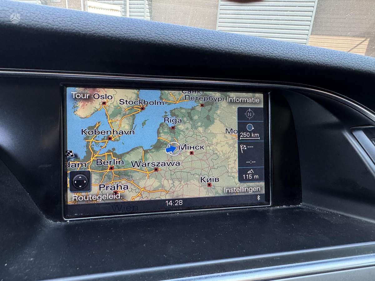 Audi A4, 2.0 l., Универсал