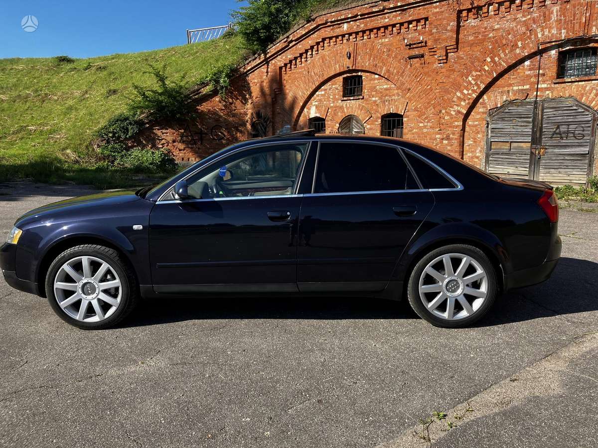 Audi A4, 2.5 l., Седан