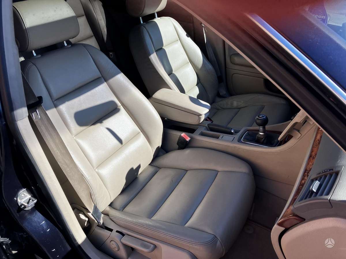 Audi A4, 2.5 l., Седан