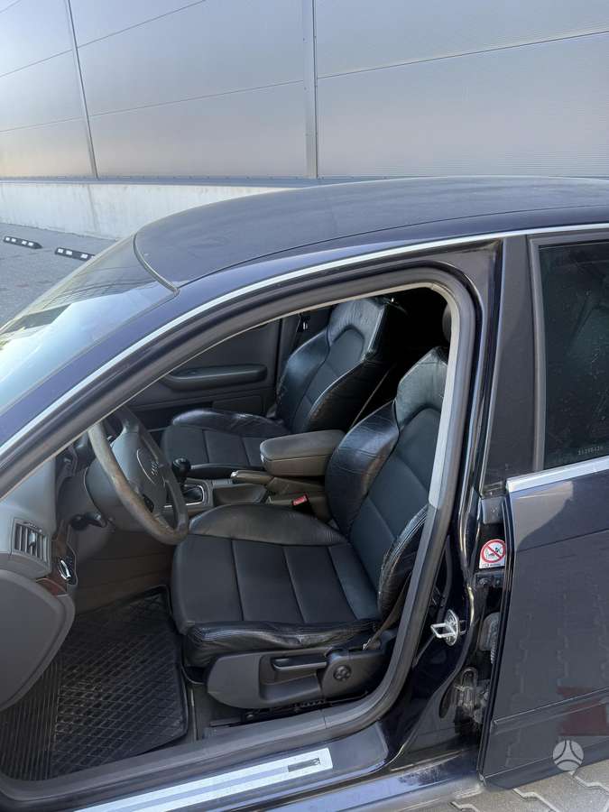 Audi A4, 1.9 l., Седан
