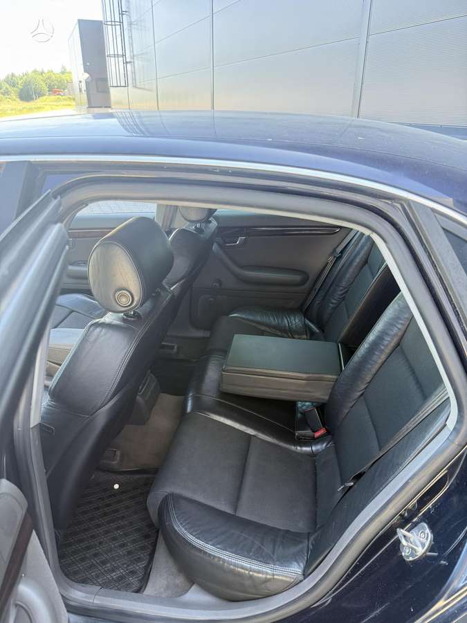Audi A4, 1.9 l., Седан