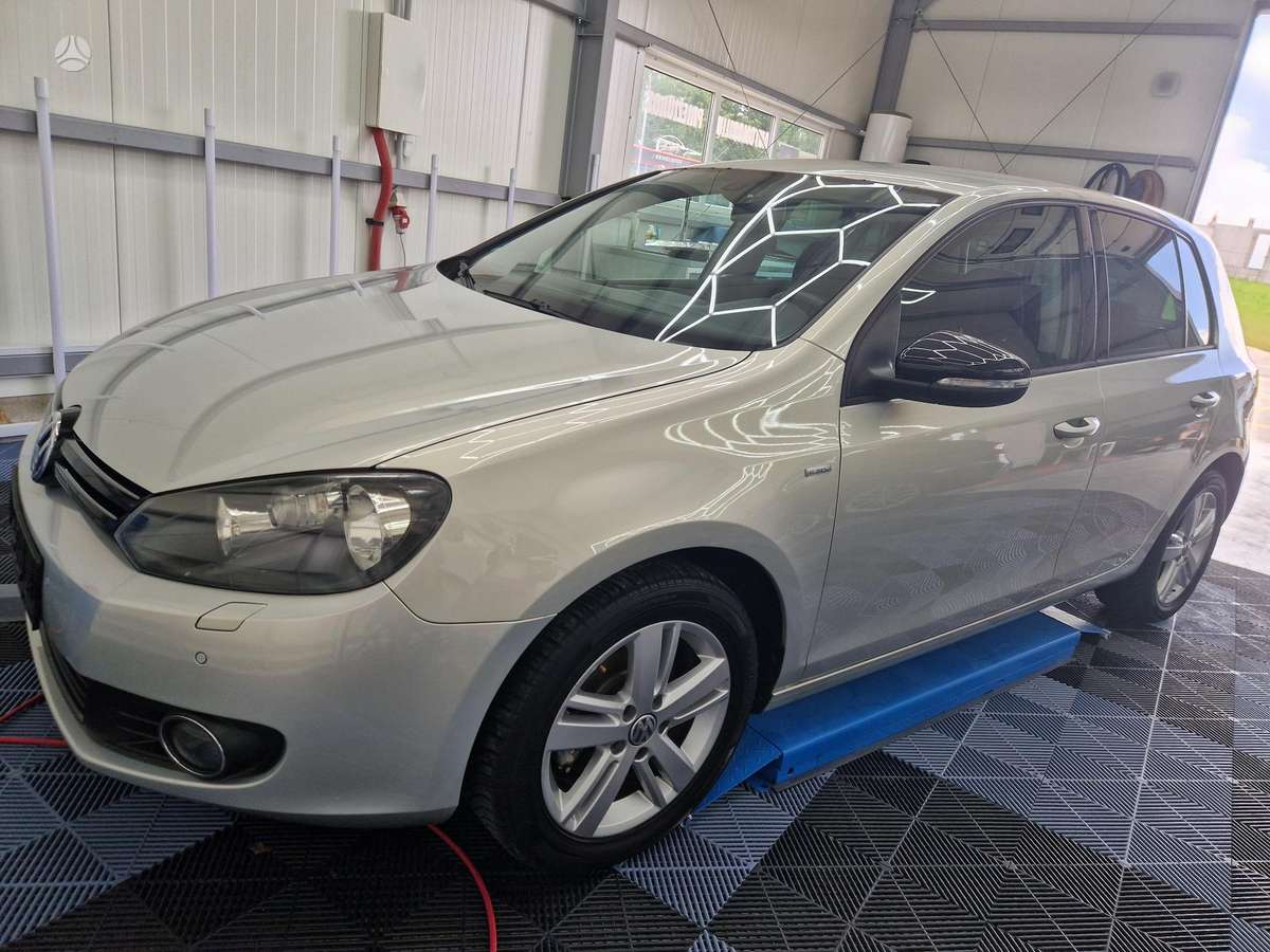 Volkswagen Golf, 1.2 l., Хэтчбек