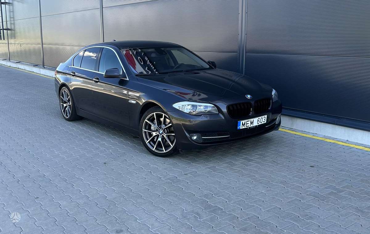 BMW 535, 3.0 l., Седан