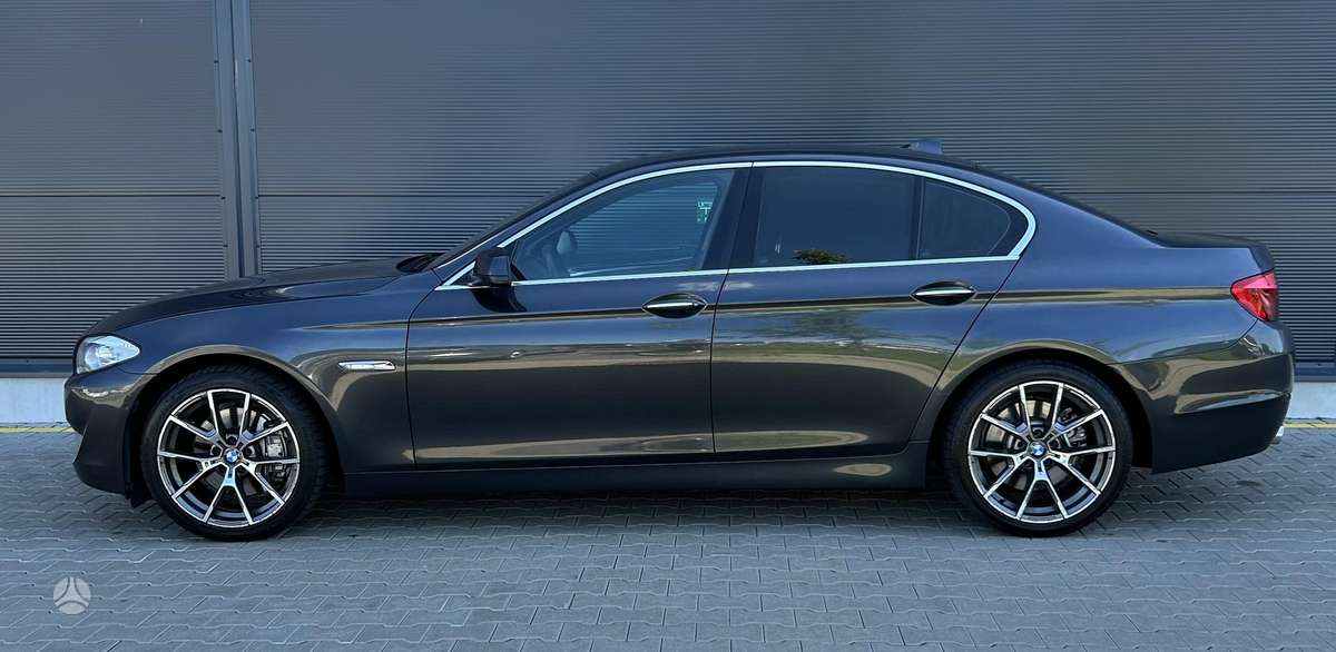 BMW 535, 3.0 l., Седан