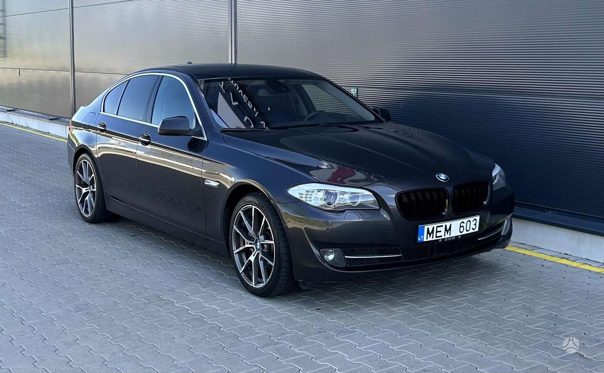 BMW 535, 3.0 l., Седан