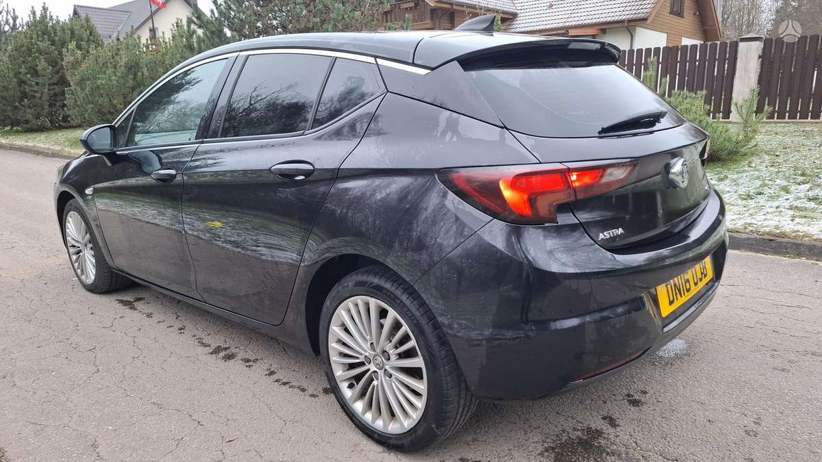 Opel Astra, 1.6 l., Хэтчбек