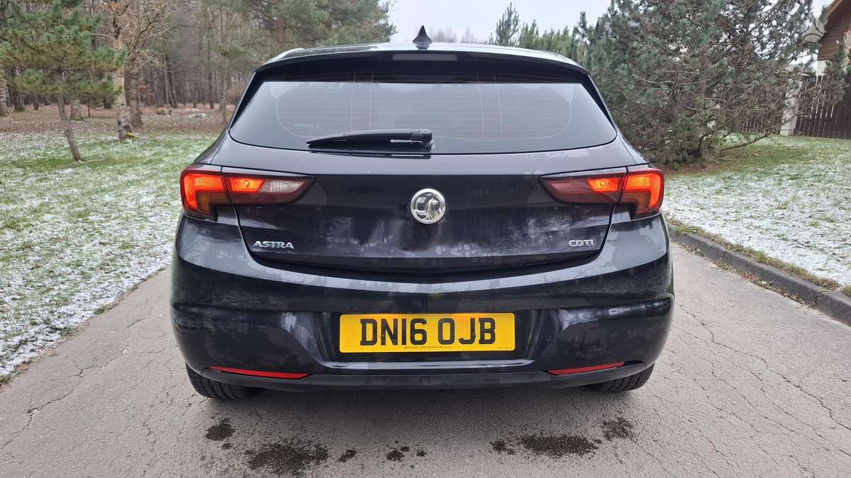 Opel Astra, 1.6 l., Хэтчбек