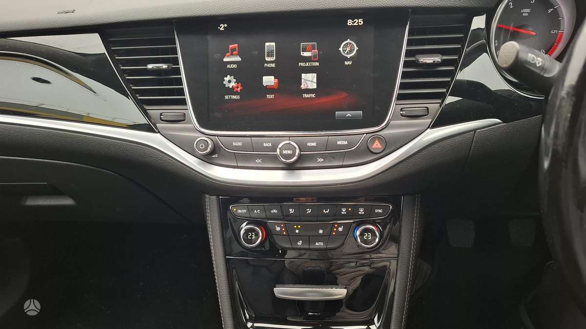 Opel Astra, 1.6 l., hatchback