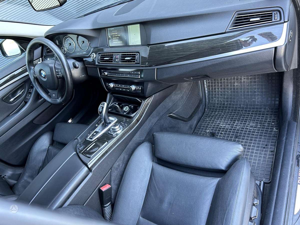 BMW 535, 3.0 l., Седан