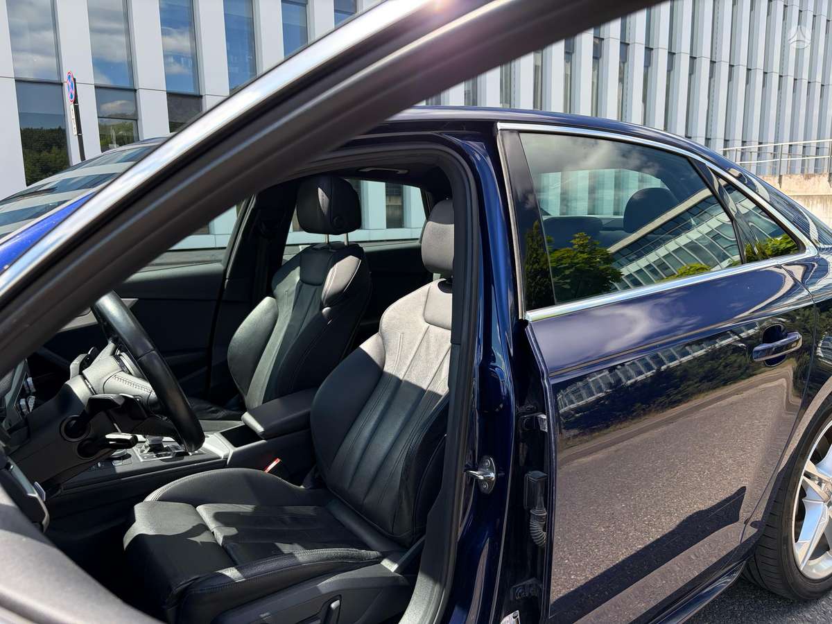Audi A4, 2.0 l., Седан