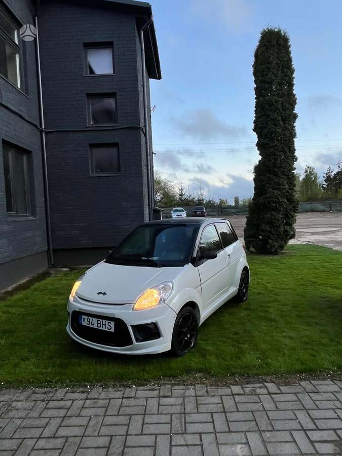 Ligier ixo, saloon / sedan