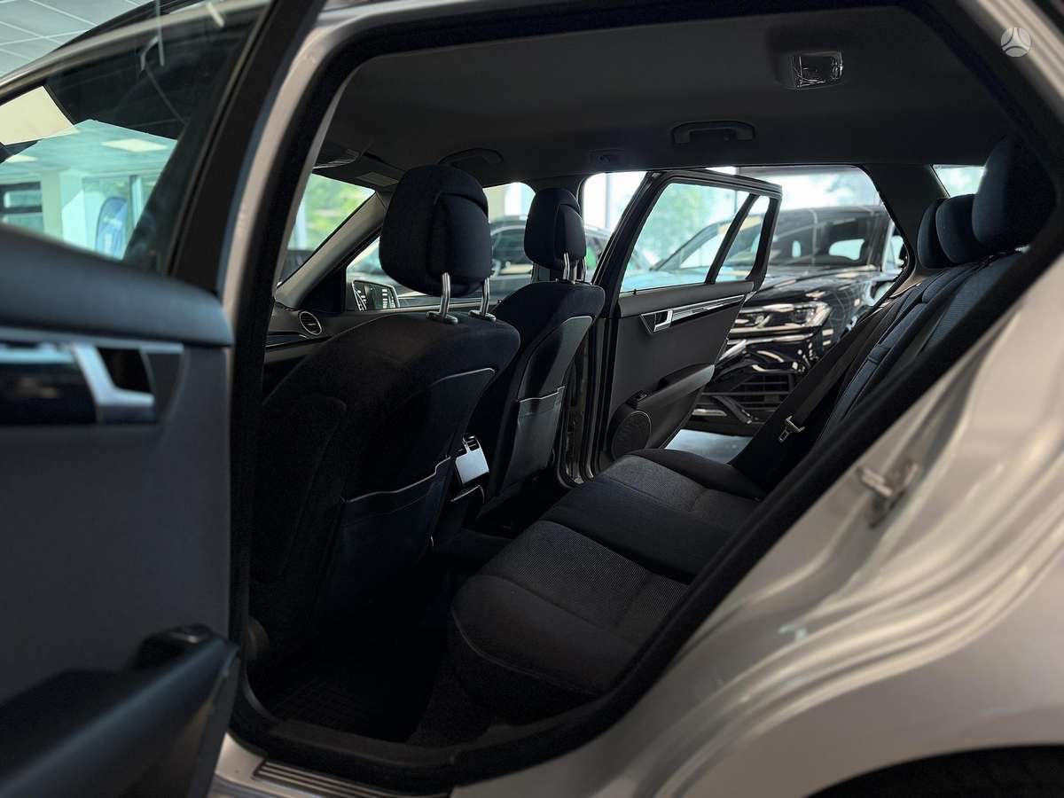Mercedes-Benz C220, 2.2 l., Универсал