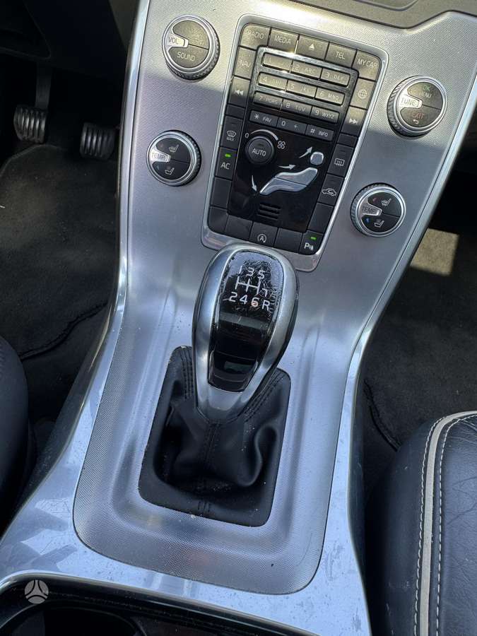 Volvo V70, 2.0 l., Универсал