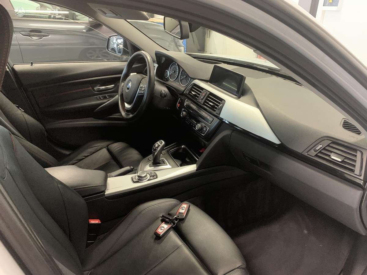 BMW 320, 2.0 l., wagon