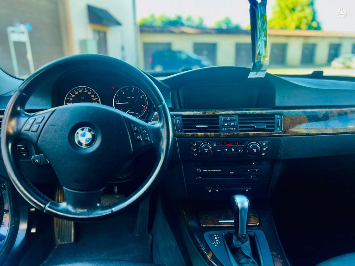 BMW 320, 2.0 l., wagon