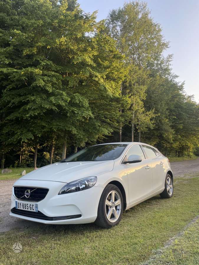 Volvo V40, 2.0 l., Хэтчбек