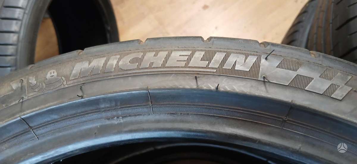 Michelin, summer 245/35 R19