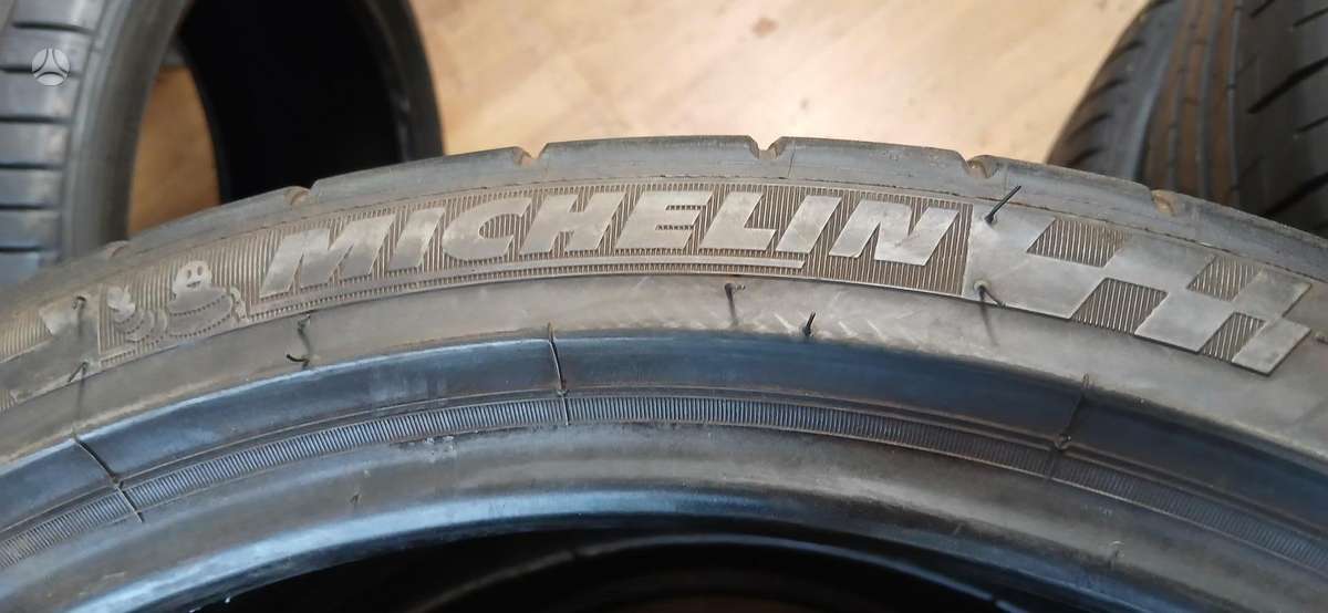 Michelin, vasaras 245/35 R19