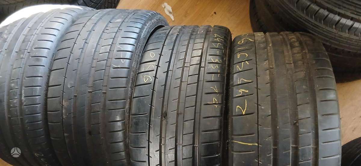 Michelin, vasaras 245/35 R19