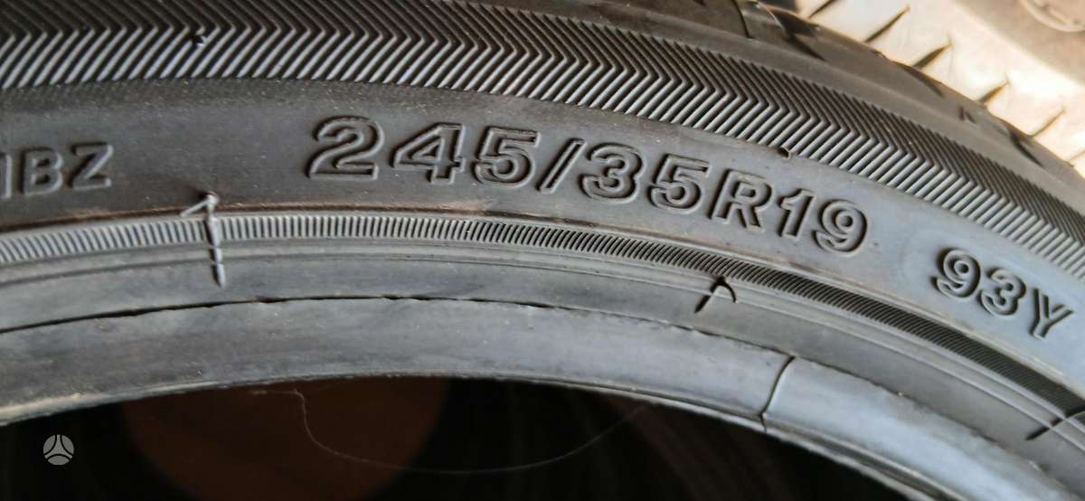 Bridgestone, summer 245/35 R19