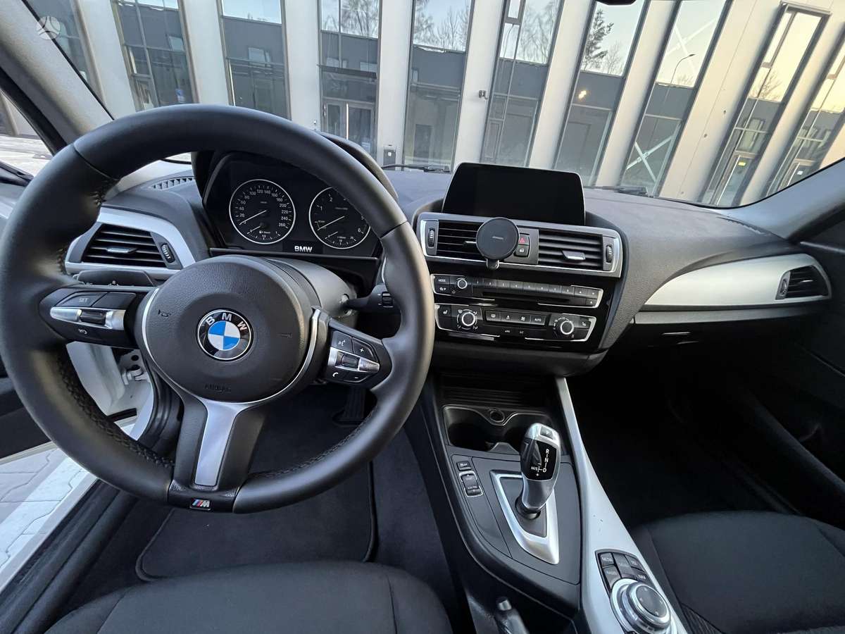 BMW 116, 1.5 l., Хэтчбек