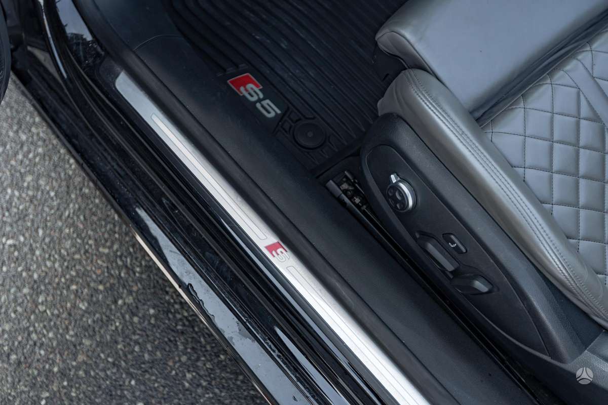 Audi S5, 3.0 l., convertible