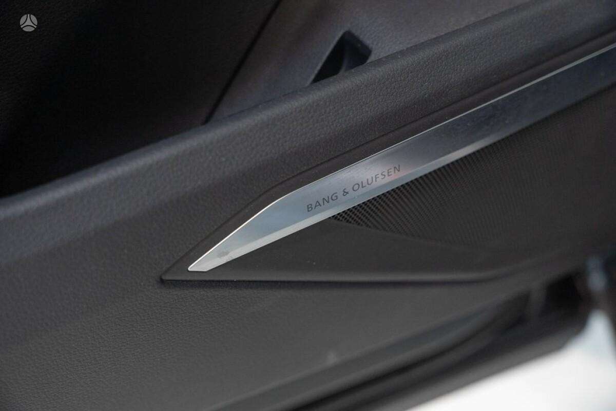 Audi e-tron, Внедорожник / Кроссовер