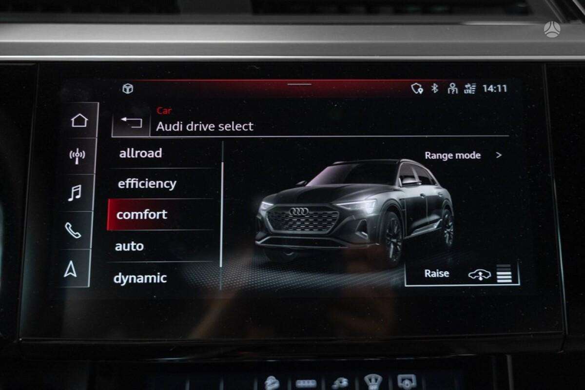 Audi e-tron, Внедорожник / Кроссовер