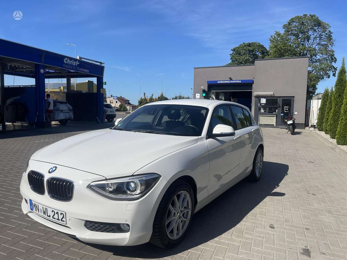 BMW 116, 2.0 l., Хэтчбек