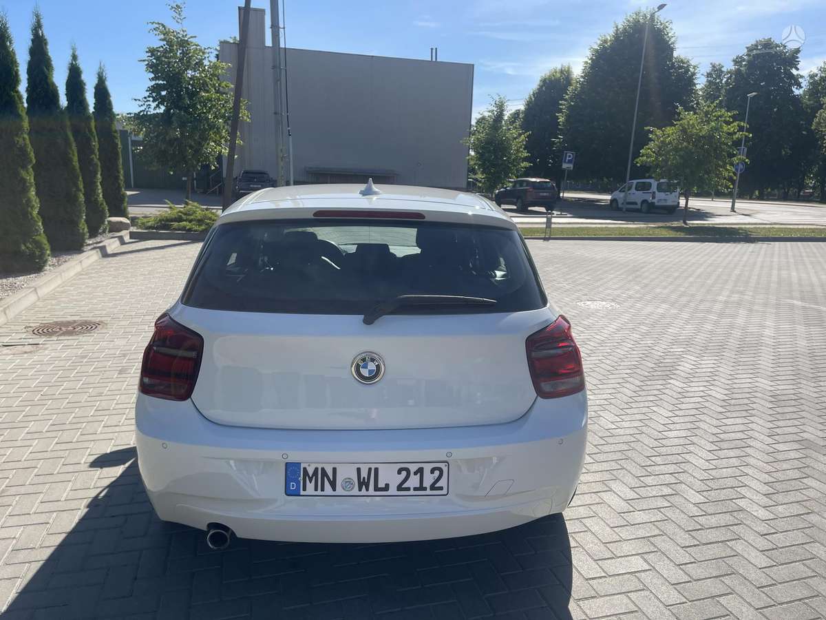 BMW 116, 2.0 l., Хэтчбек