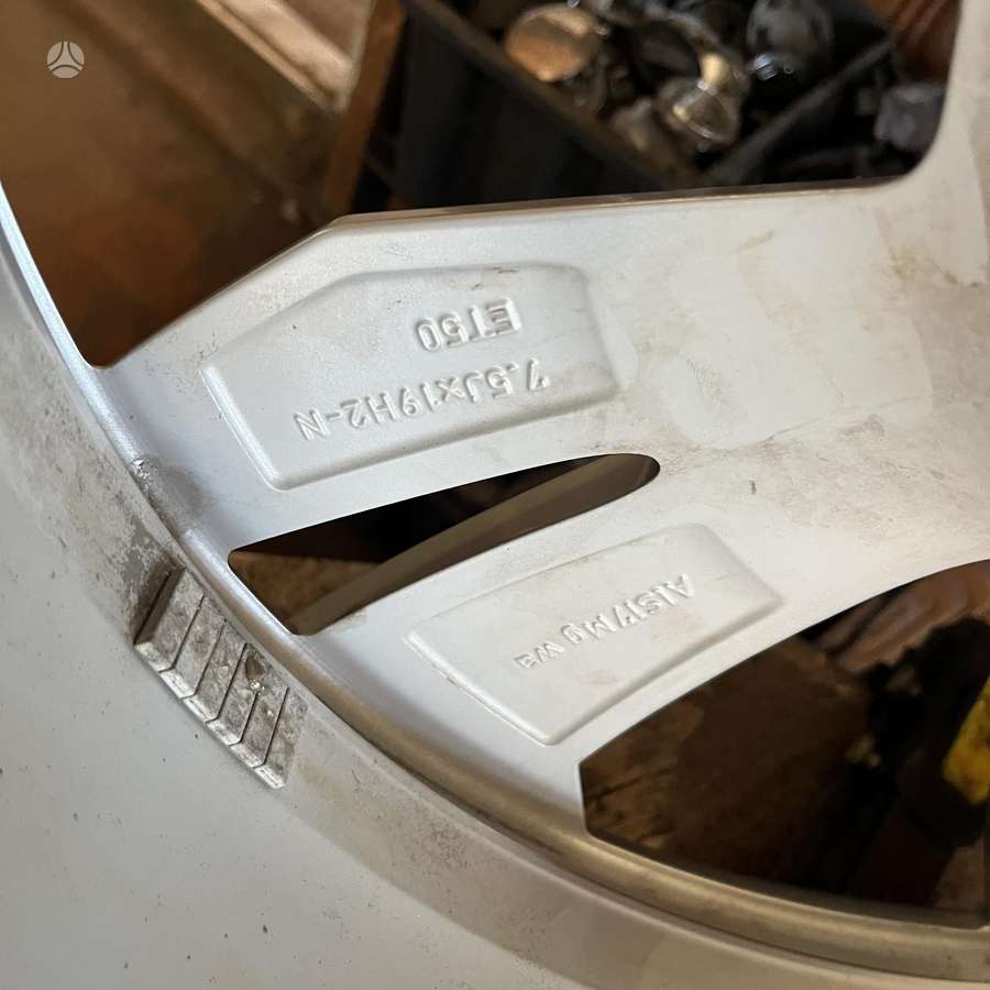 Volkswagen, light alloy, R19