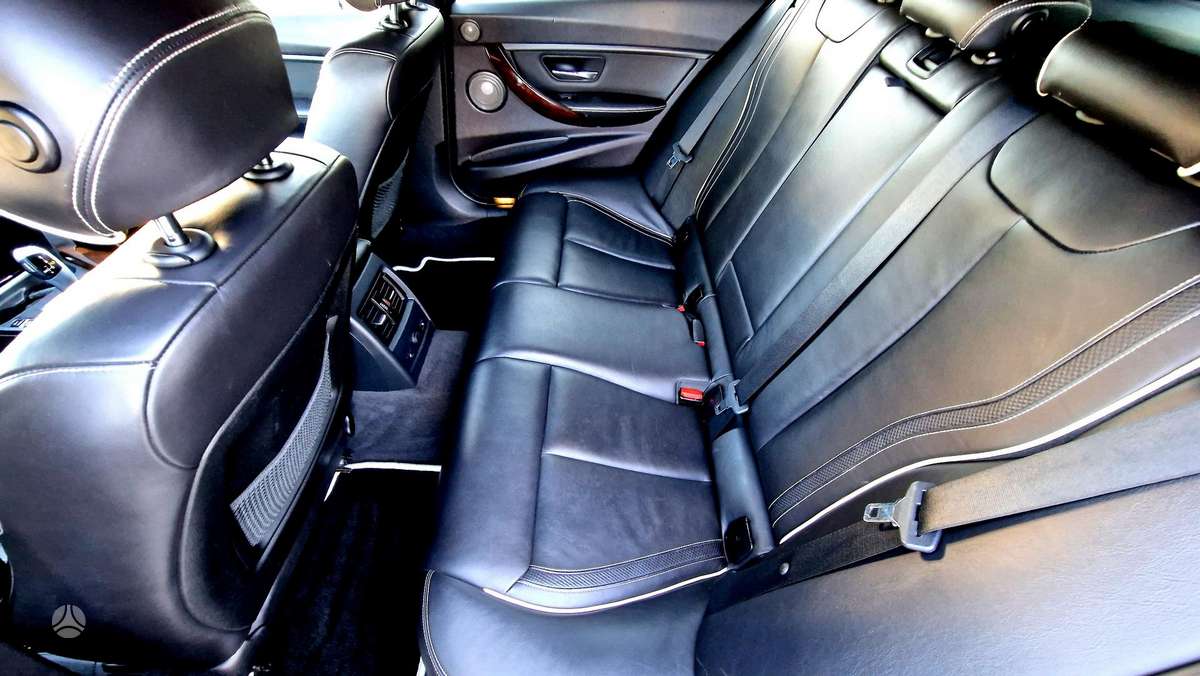 BMW 330, 3.0 l., wagon