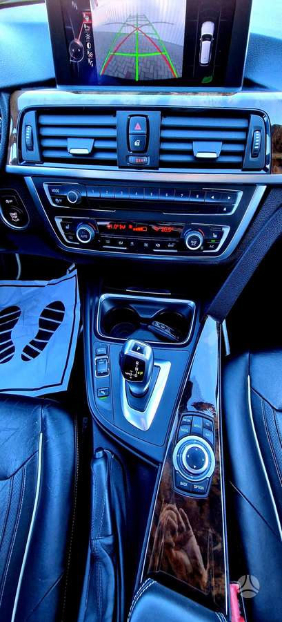 BMW 330, 3.0 l., wagon