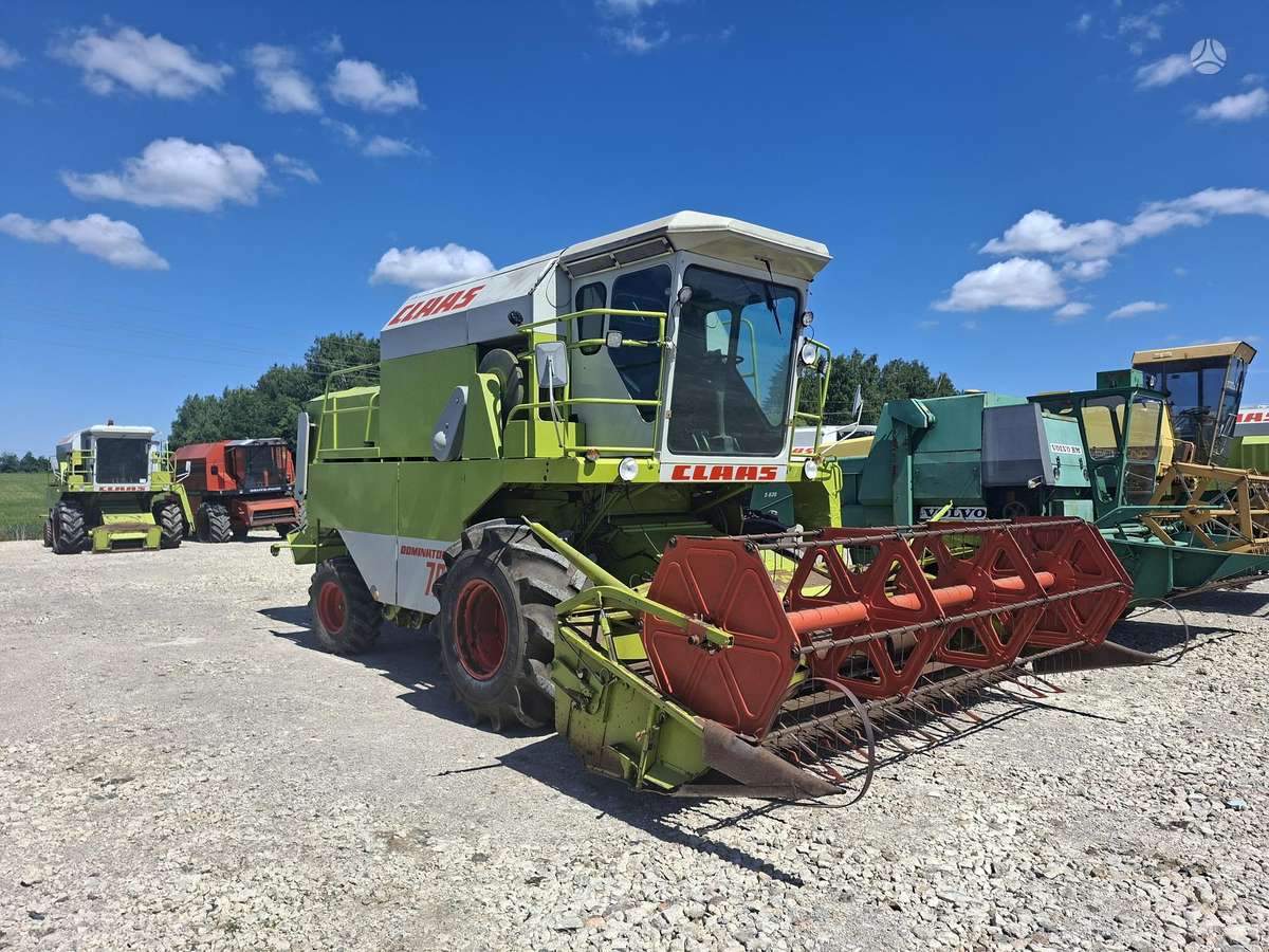 Claas Dominator 76, combine harvesters