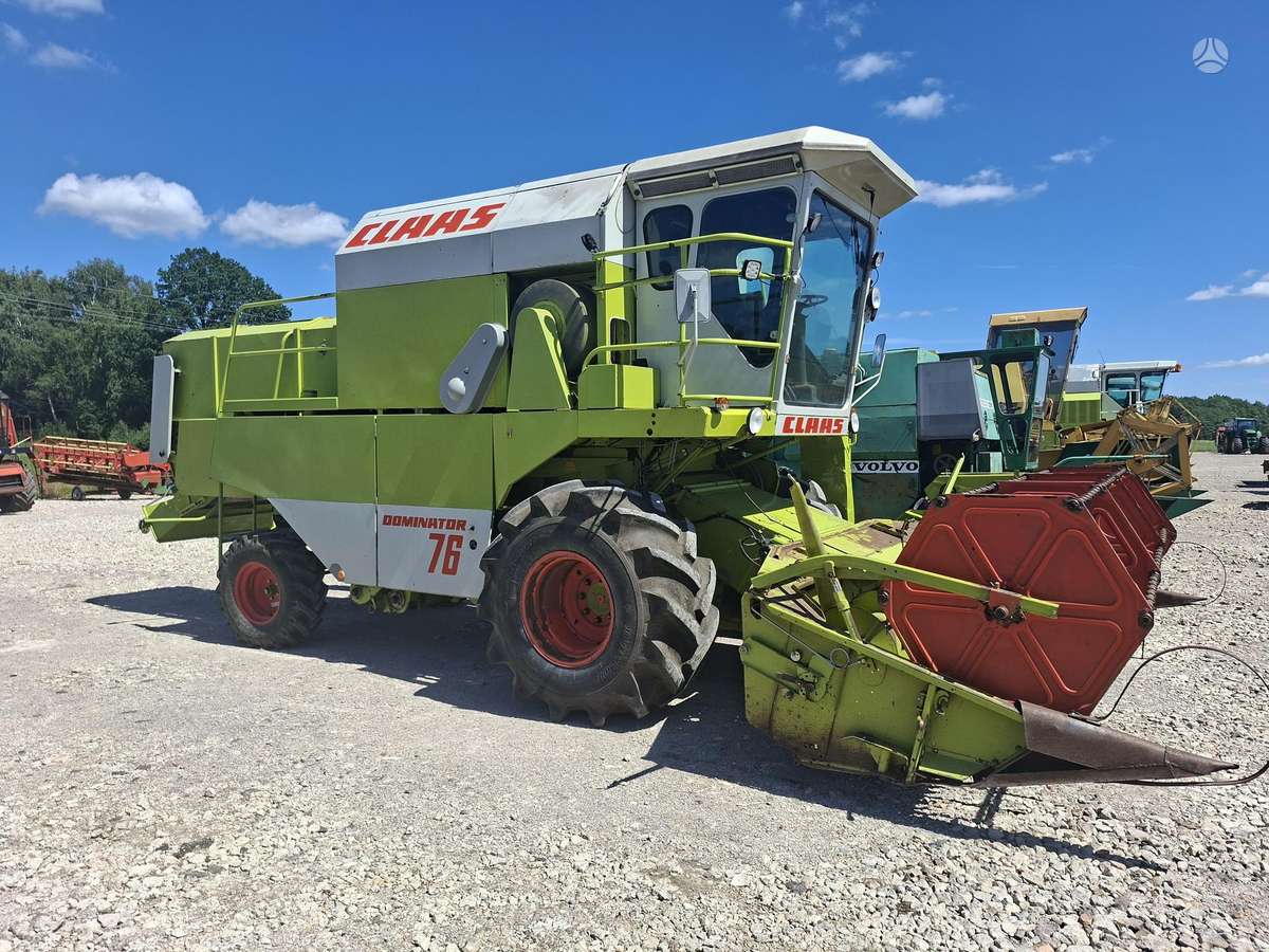 Claas Dominator 76, kombaini