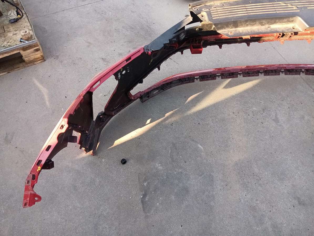 Volkswagen Taigo bumpers