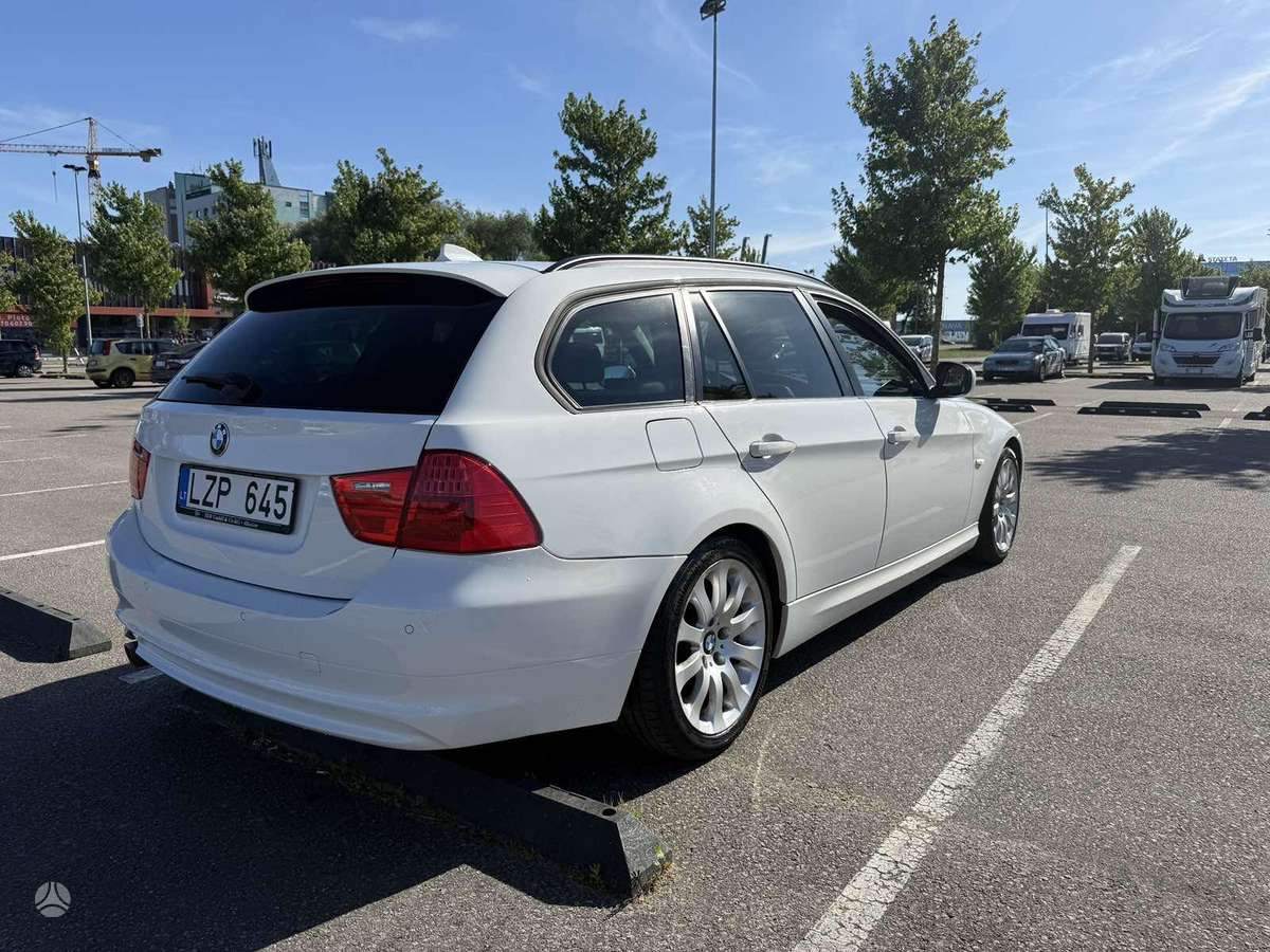 BMW 320, 2.0 l., wagon