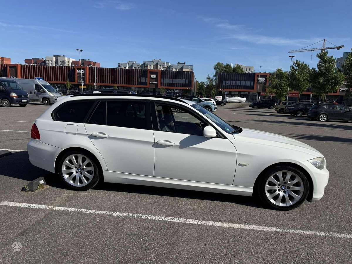 BMW 320, 2.0 l., wagon