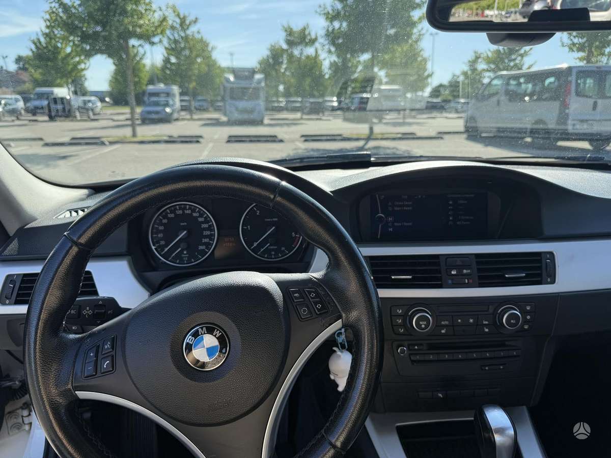 BMW 320, 2.0 l., wagon