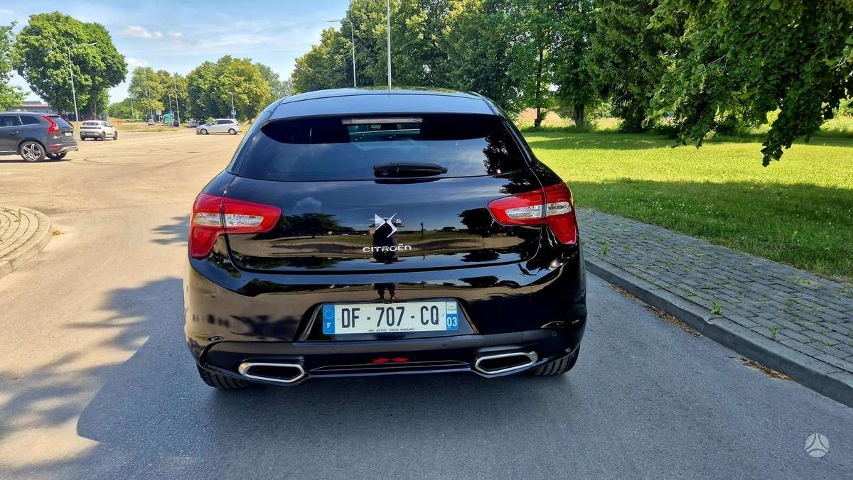 Citroen DS5, 2.0 l., Хэтчбек