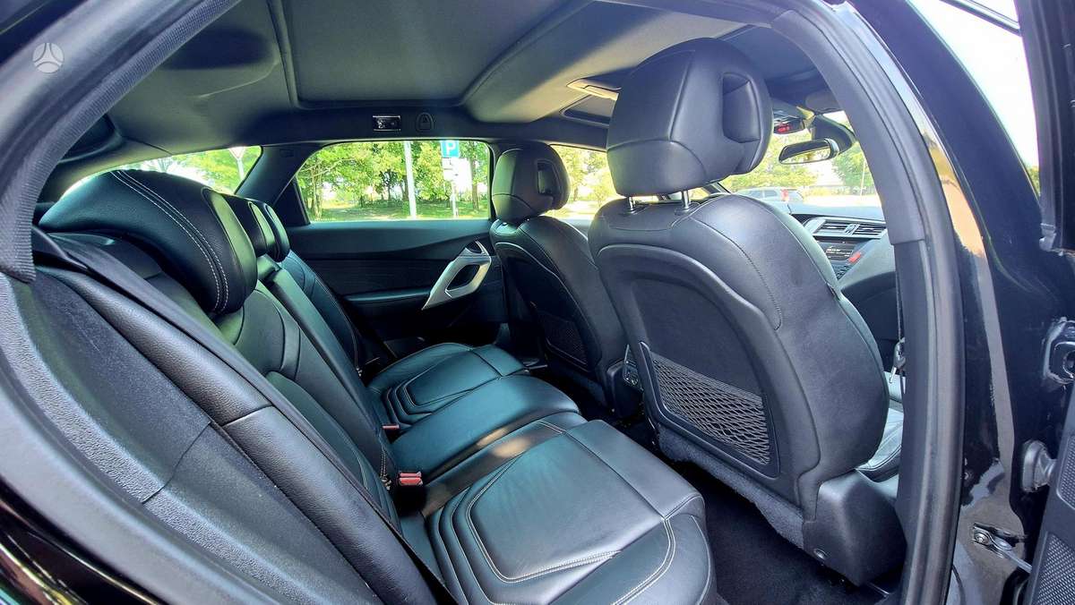 Citroen DS5, 2.0 l., Хэтчбек