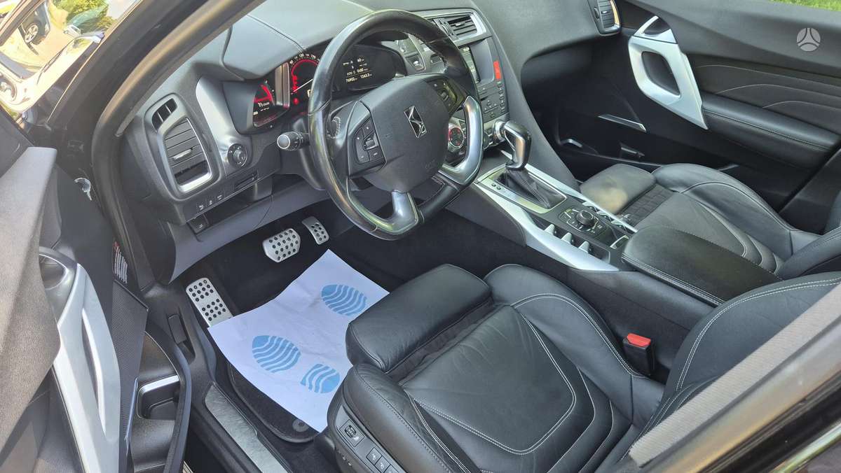 Citroen DS5, 2.0 l., Хэтчбек