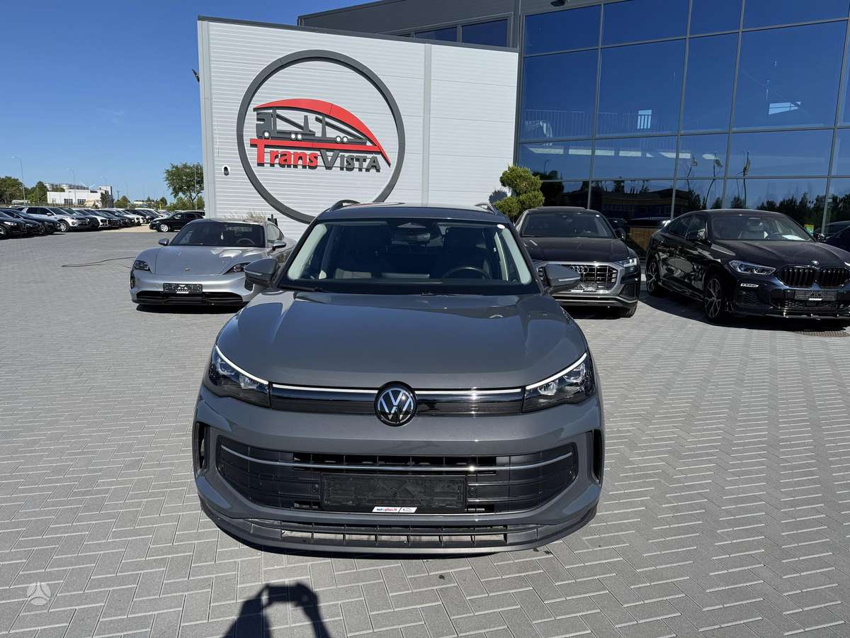 Volkswagen Tiguan - 10