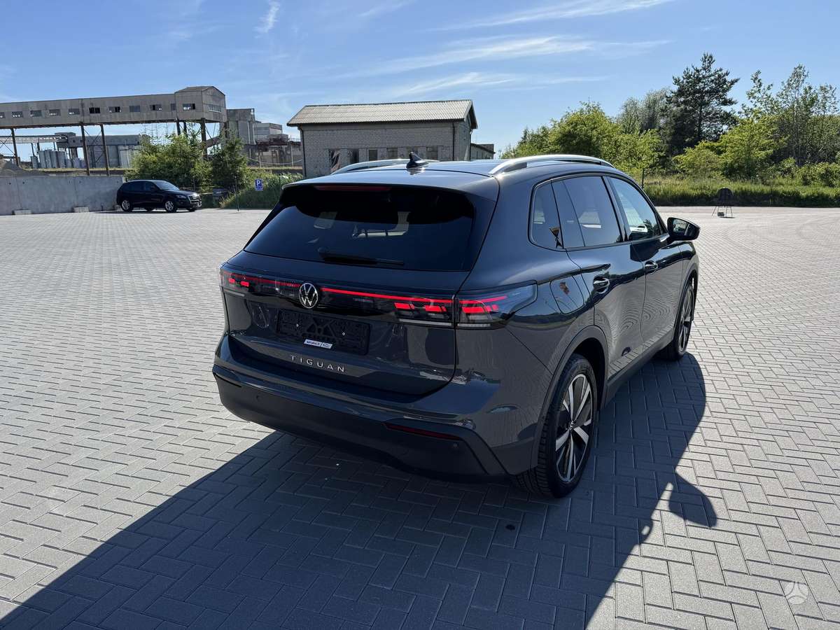 Volkswagen Tiguan - 6