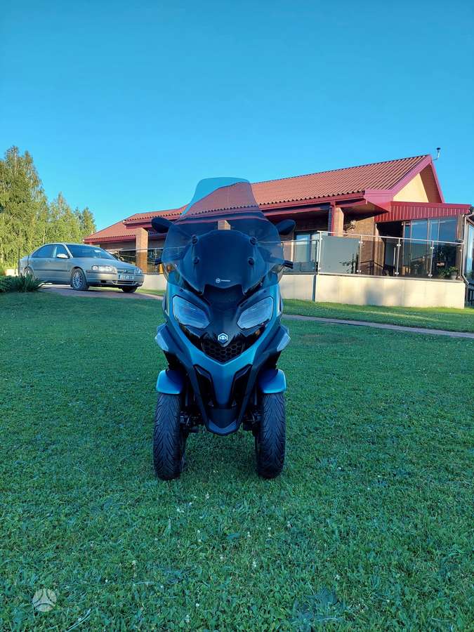 Piaggio MP3 400cc, tricikli