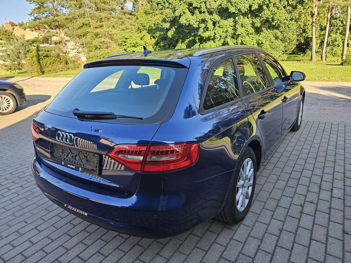 Audi A4, 2.0 l., Универсал