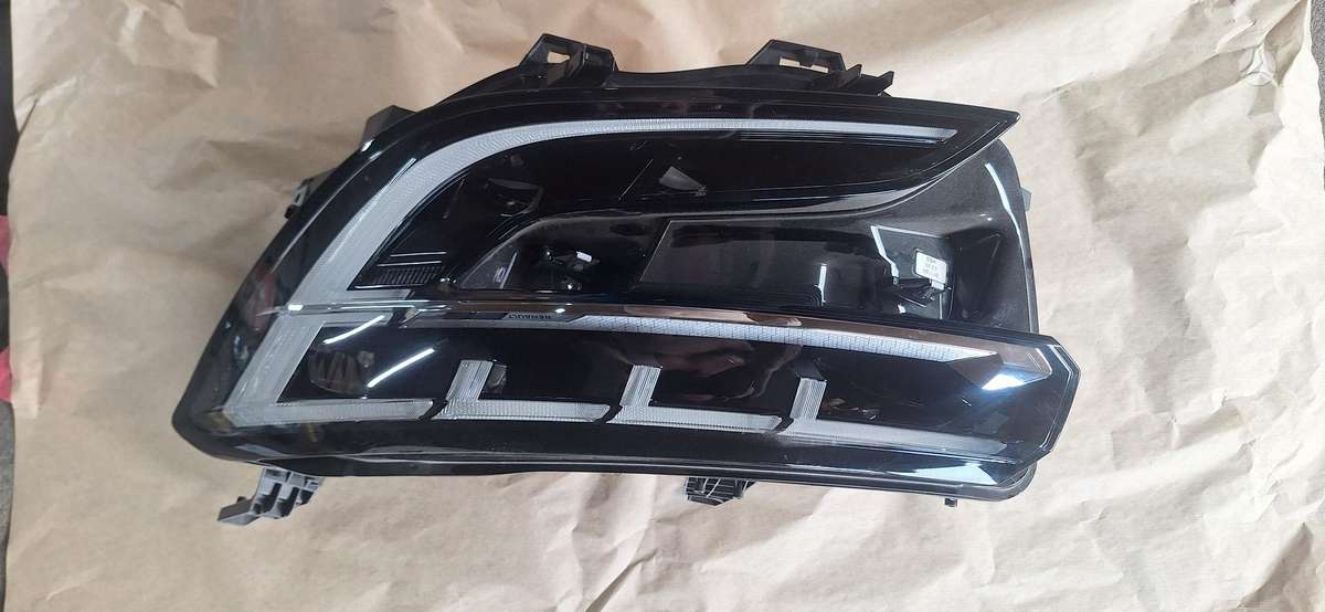 Renault Austral lights