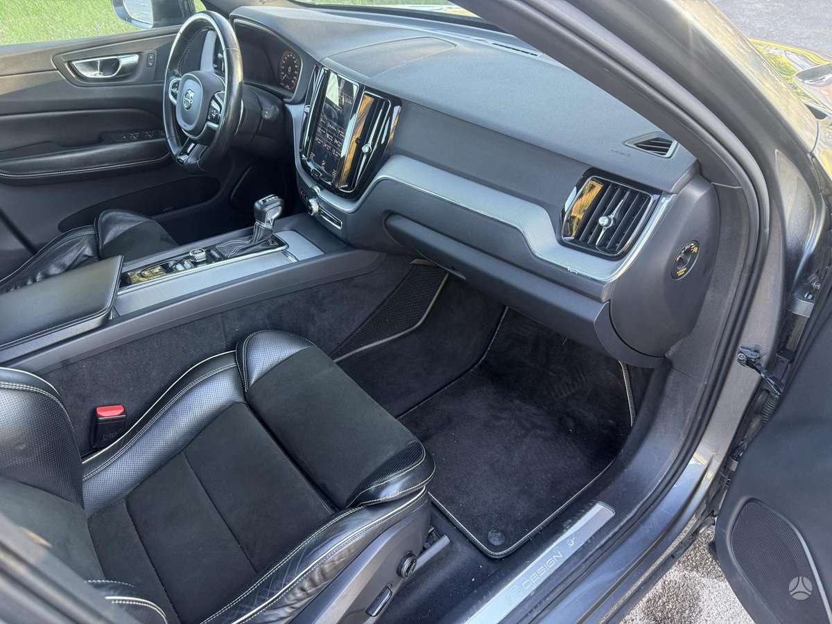 Volvo XC60 - 11