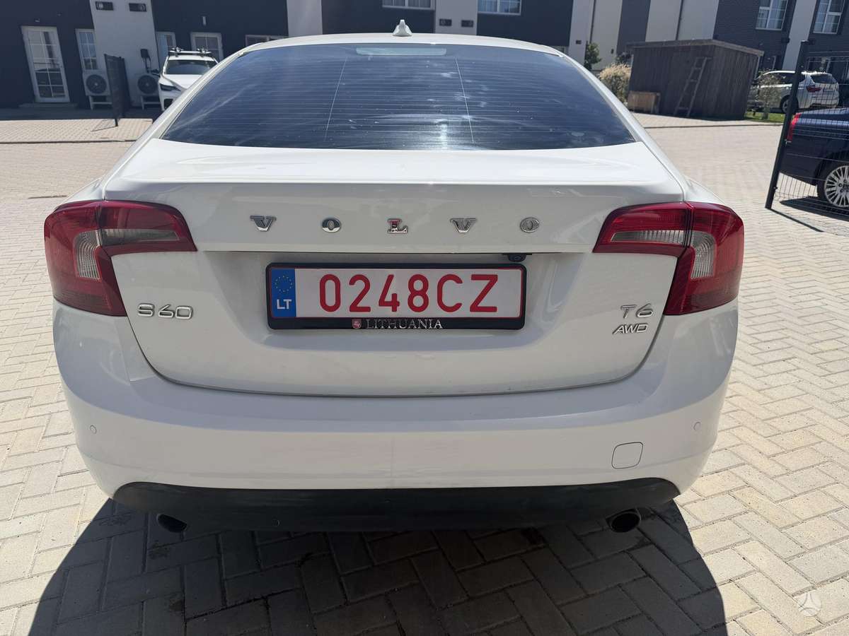 Volvo S60, 3.0 l., Седан