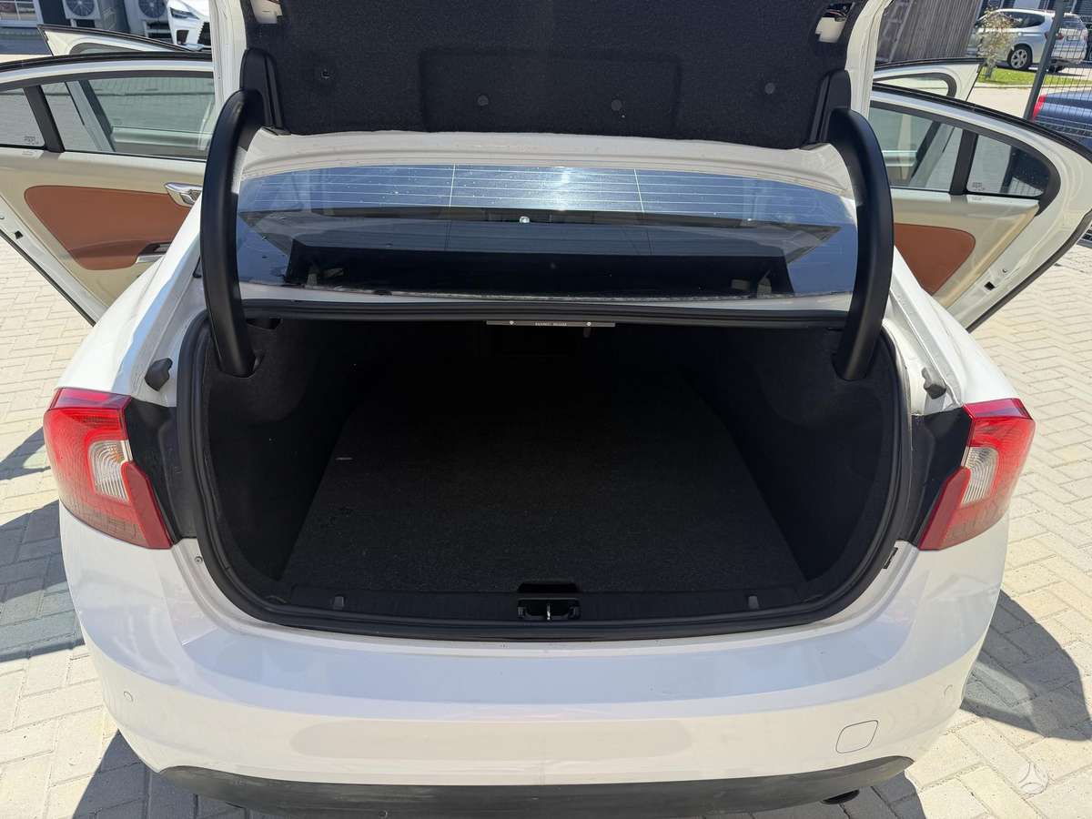 Volvo S60 - 12